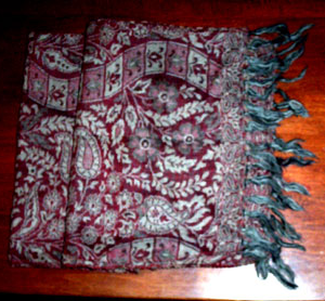 Heritage-style pashmina shawl